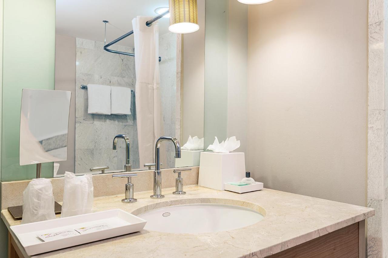 Sunny Isles 1Bdr Sea View And Pool Apartman Miami Beach Kültér fotó